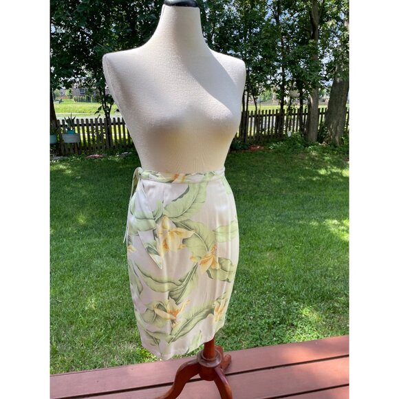 Tommy Bahama Womens Silk Floral Shirt Dress Suit S Wrap Around Skirt V-Neck - Picture 9 of 12